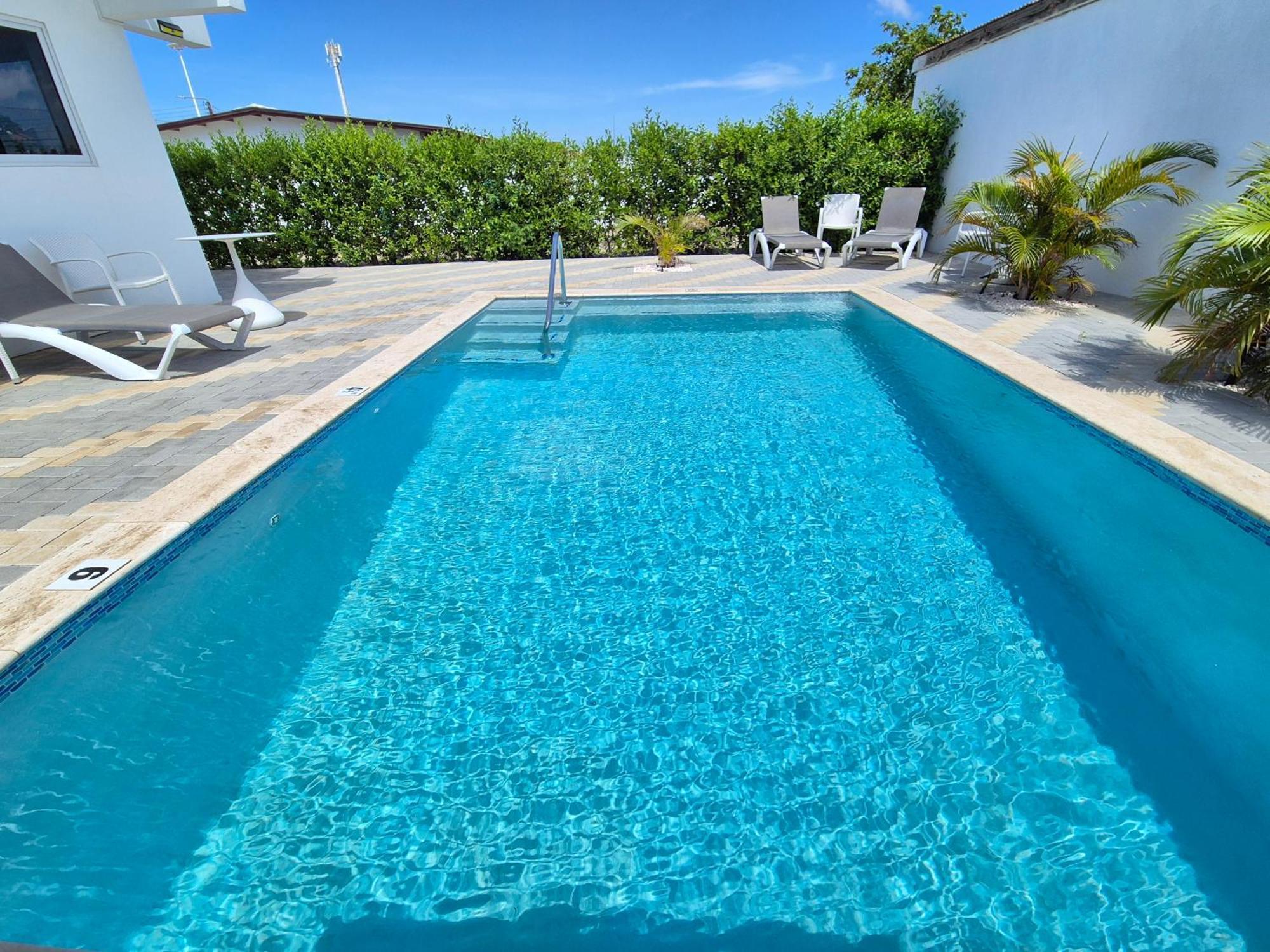 Ocean Breeze Apartments In Aruba Oranjestad Ngoại thất bức ảnh